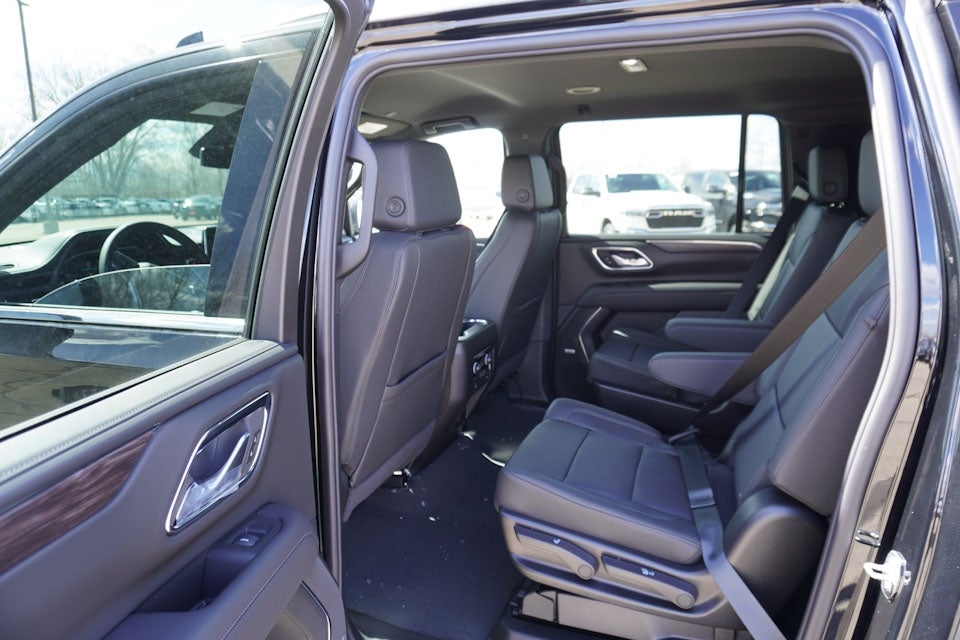 2024 Chevrolet Suburban LT Luxury + Max Tow